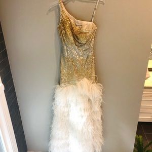 Sherri Hill White Gown with feathers and sequins